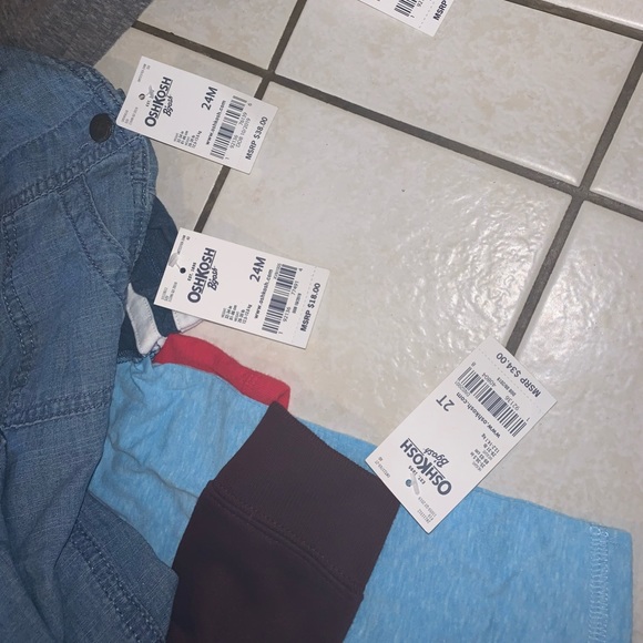 Oshkosh bgosh lot Toddler - Picture 2 of 2